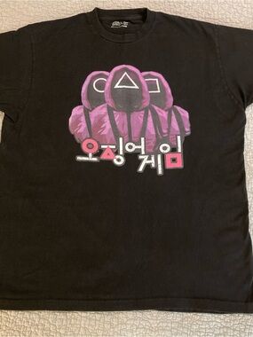 Netflix Squid Game Black Graphic Tee with Pink Hooded Figures